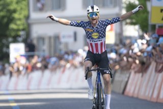 Quinn Simmons a fait presque toute la course en tête entre Aarau et Heiden. KEYSTONE/GIAN EHRENZELLER